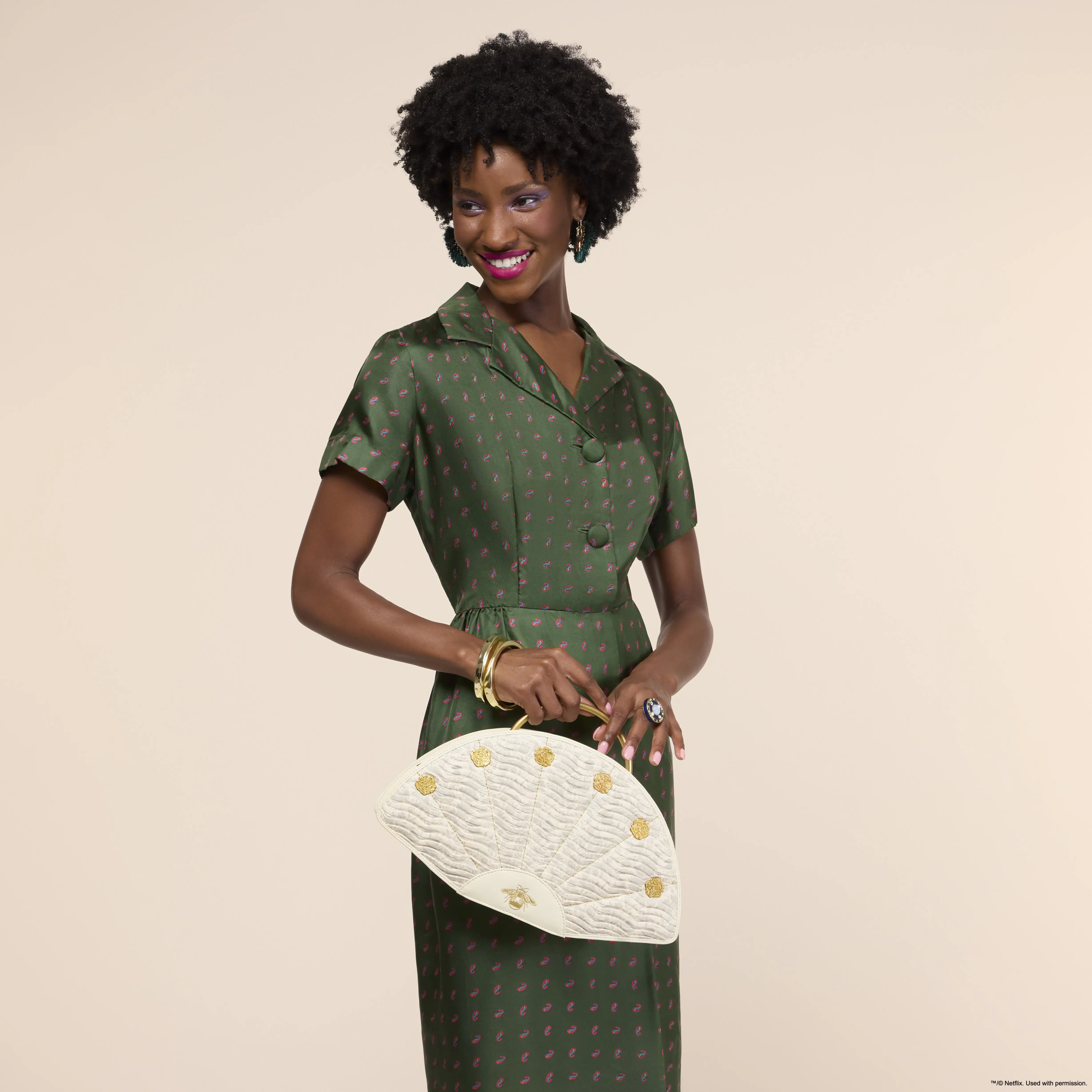 Bridgerton Figural Fan Handbag - Image 3